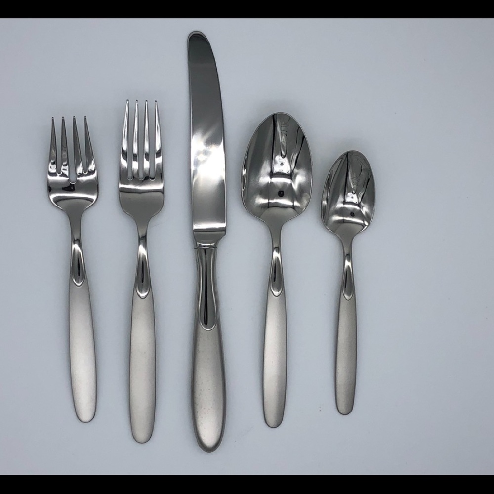 Oneida Stainless Flatware Service for Four/20 PCs